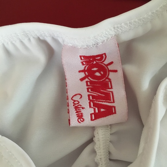 Bikini - Picture 4 of 7